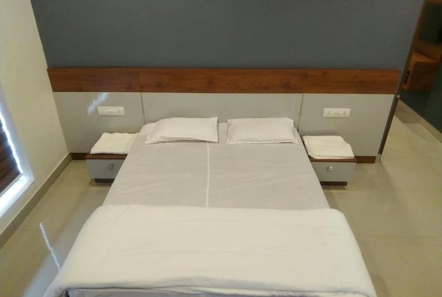 Himani Heritage Resorts, Formerly Camp Nishani Holidays ماديكيري المظهر الخارجي الصورة